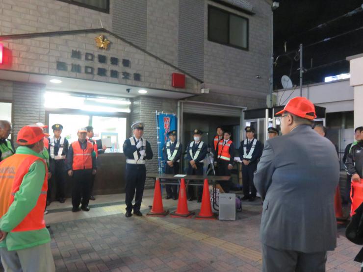 西川口駅前クリーンタウン作戦風景1