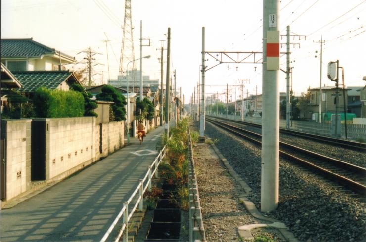 新越谷駅・越谷駅間（施工前）