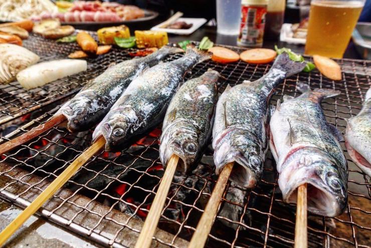 ニジマス直火焼きBBQ