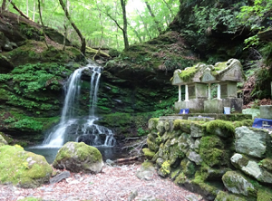 三峯神社 清浄の滝