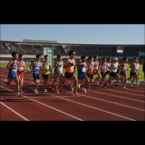 実業団駅伝スタートの様子