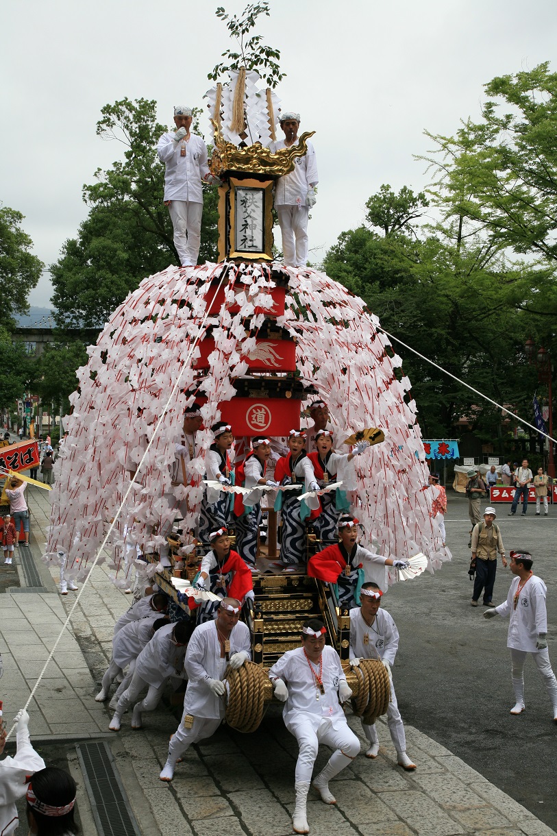 秩父川瀬祭の川瀬と屋台の行事 [秩父市]