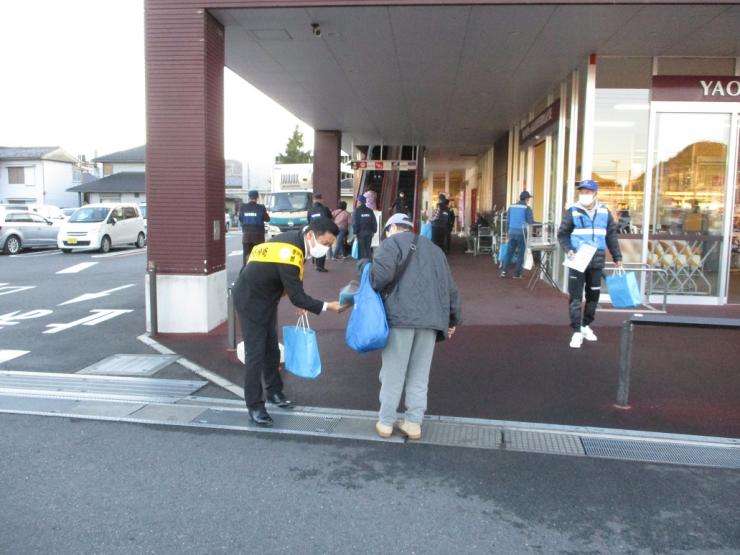 防犯議連キャンペーン小川あ