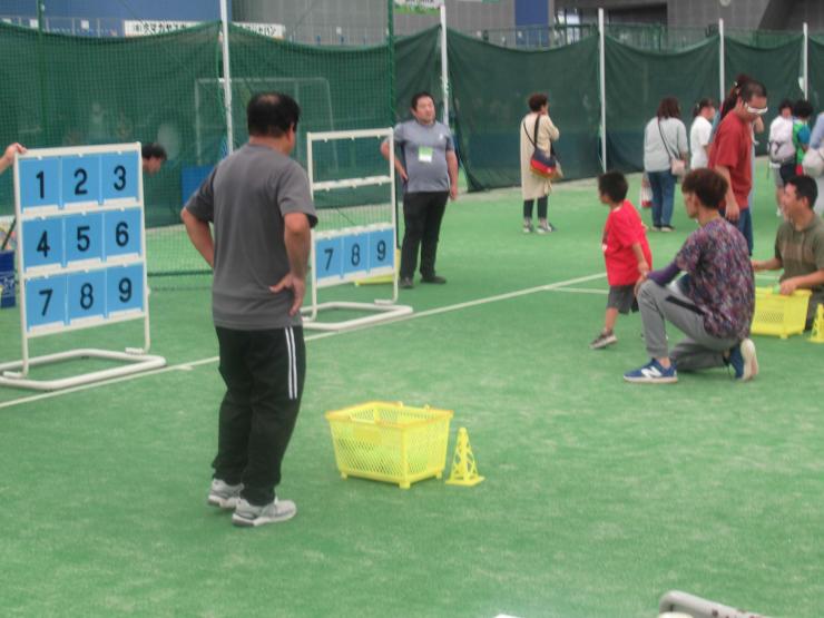 ストラックアウト体験ブース