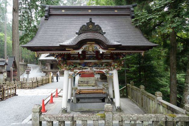 三峯神社　手水舎