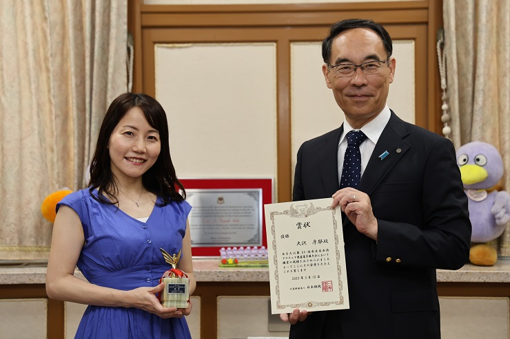 第65回全日本女流アマチュア囲碁選手権大会優勝者表敬訪問