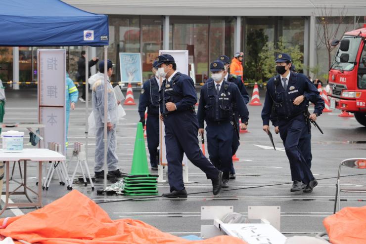 加須警察署員の現場到着