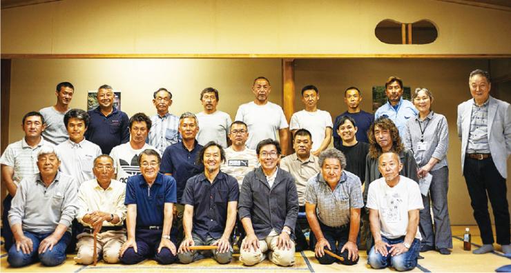 川越鳶組合 木遣保存会の皆さんの集合写真