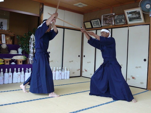 上川原神道香取流棒術