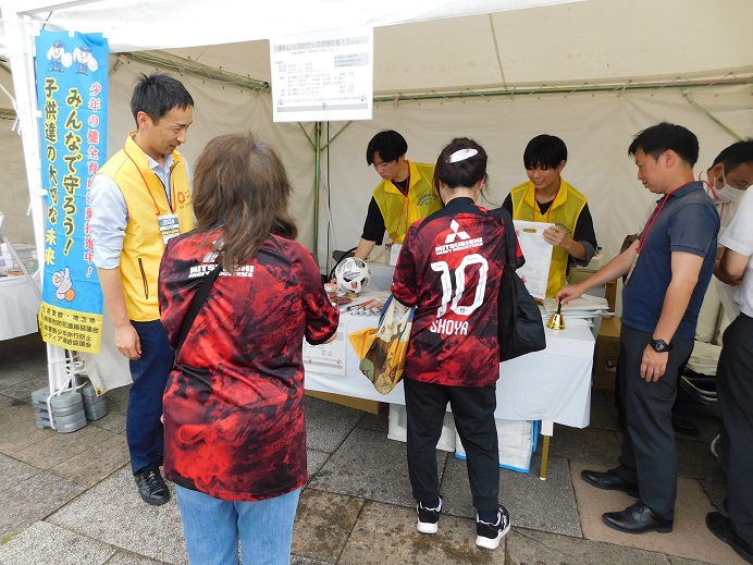 抽選会の様子