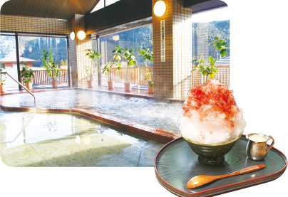 道の駅両神温泉薬師の湯の温泉と毘沙門水を使ったかき氷の写真