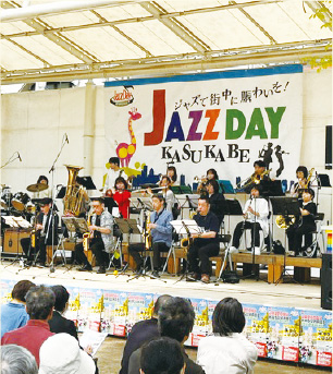 Jazzday Kasukabe 2024 Autumnでジャズを演奏している写真