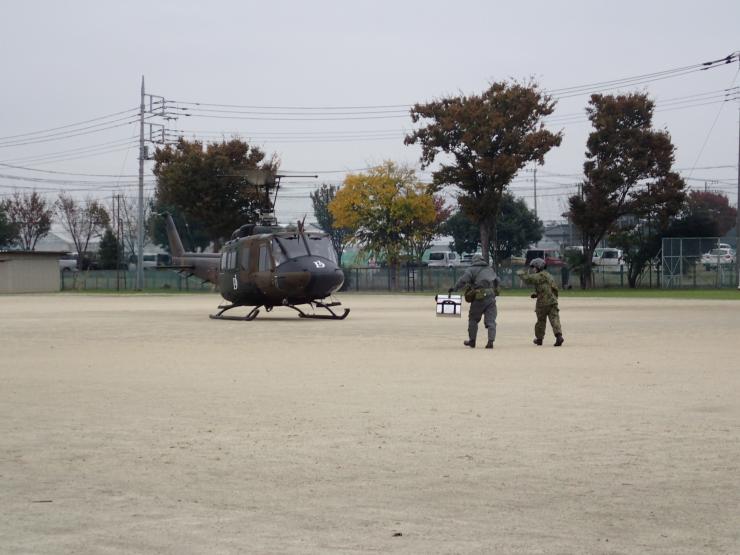 自衛隊ヘリ搬送