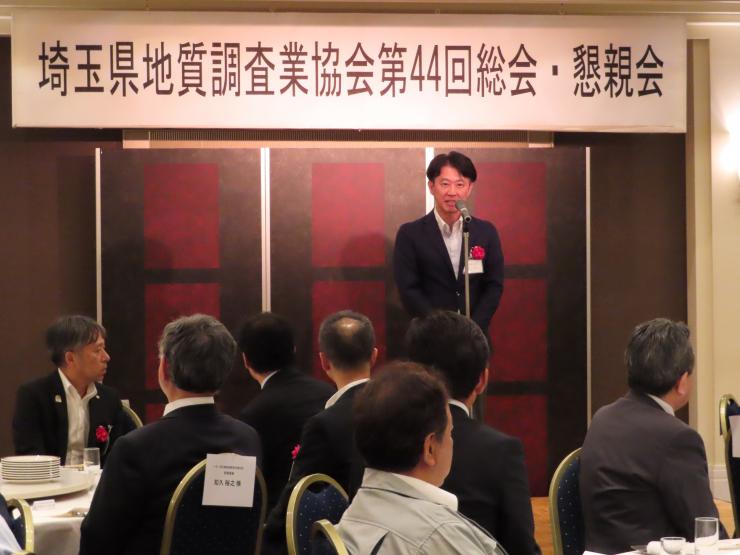 白土幸仁議長の写真