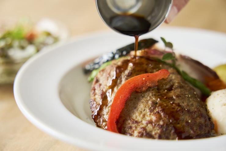 桂木柚子ソースの手ごねハンバーグ