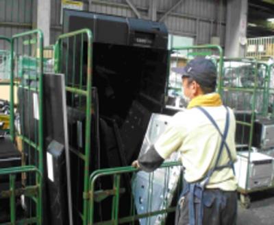 仕事をしている様子