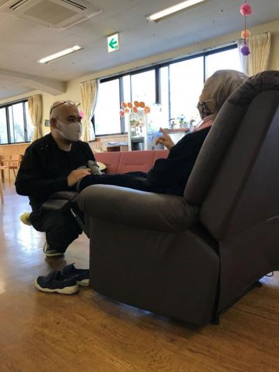 仕事をしている様子