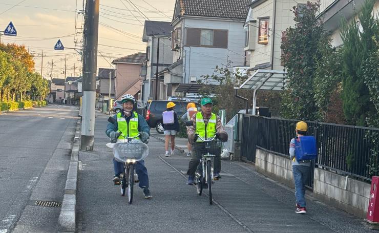 防犯パトロールの様子の写真