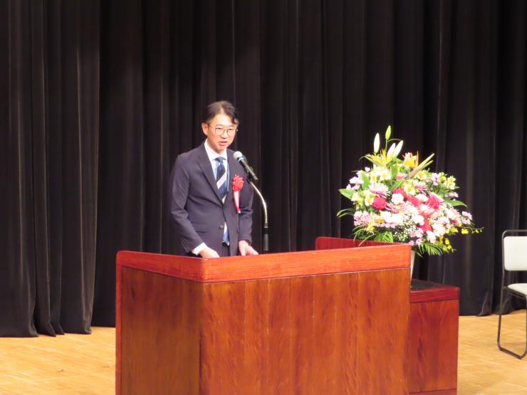 白土幸仁議長の写真