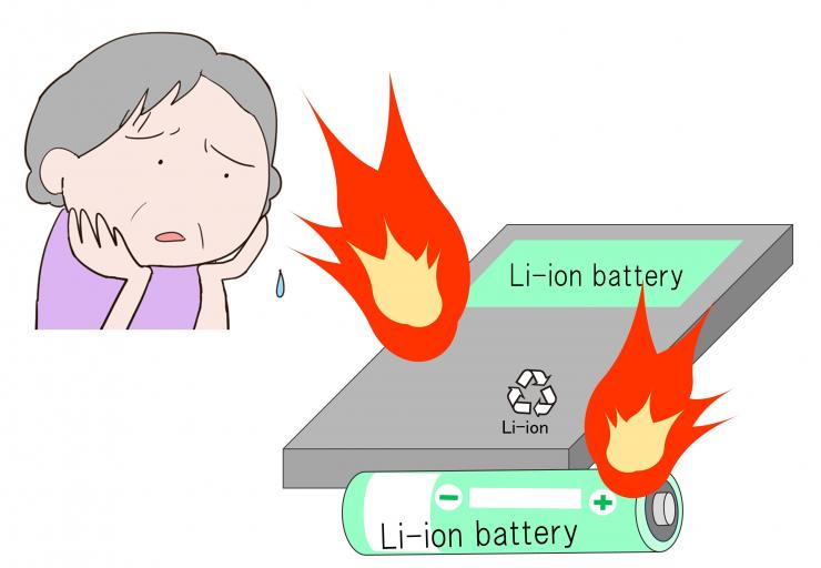 リチウムイオン電池の火災を心配するシニア女性のイラスト