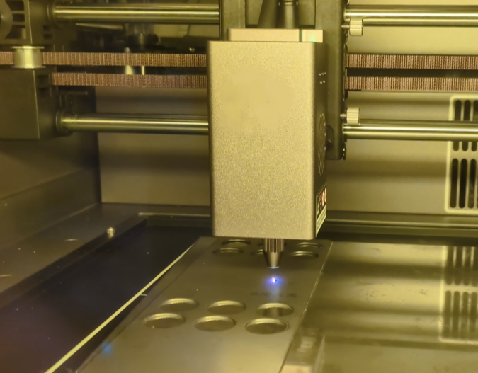 レーザー刻印体験機器