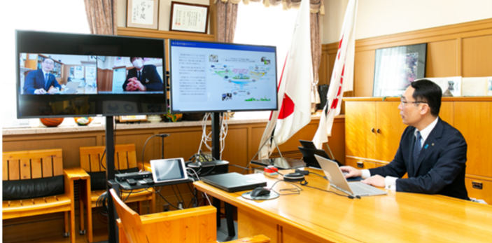 大野知事のオンライン報告の様子