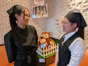 ニンエイ笑いあい