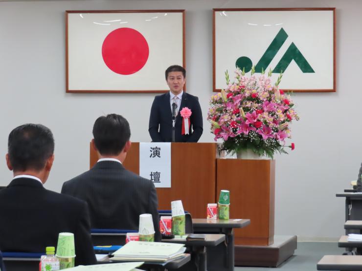 6月30日議長祝辞の写真