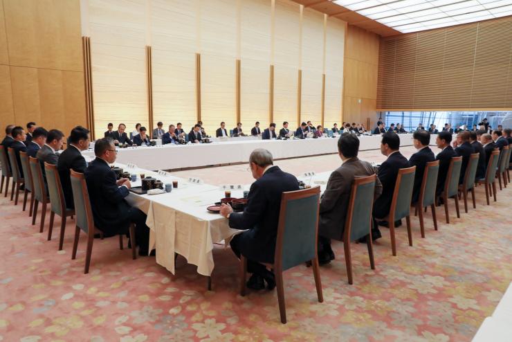 7月23日会議の様子