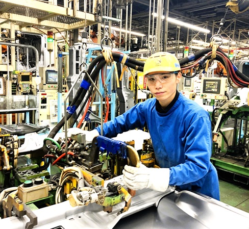 石井氏作業風景