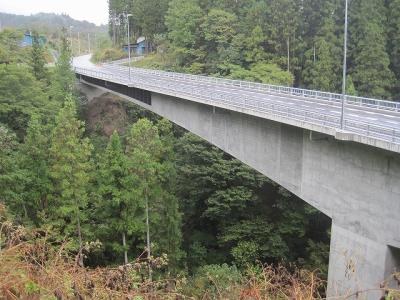 贄川橋全景