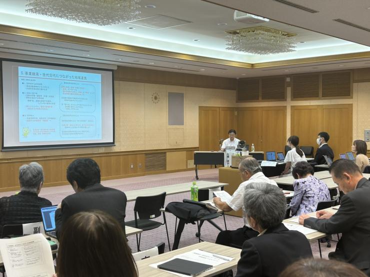 令和7年度共助事例発表会における講義中の画像